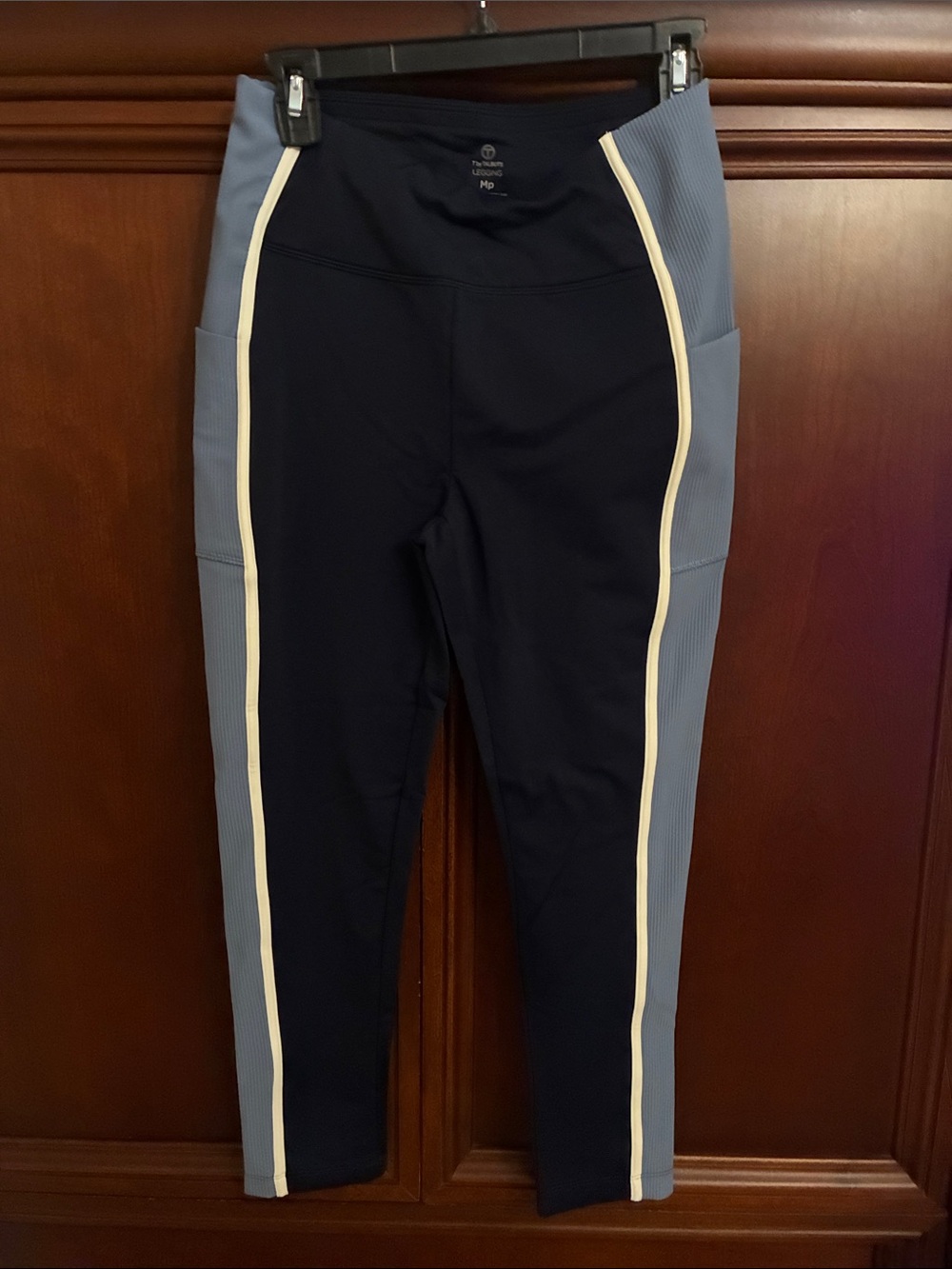 Talbots womens Navy and Light Blue Athletic Leggings with Contrast Piping
